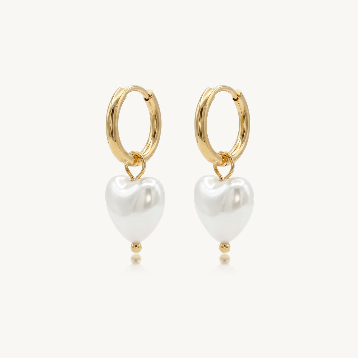 Pearl heart earrings gold