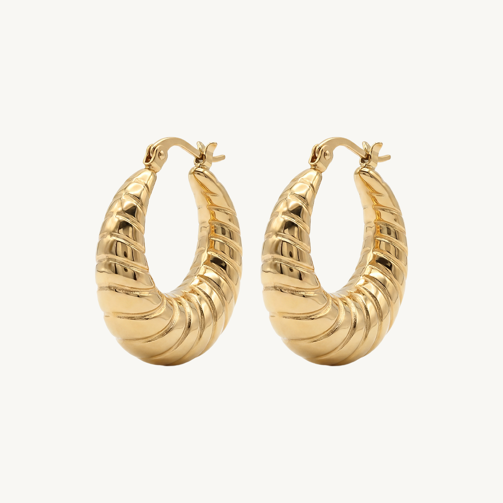 Croissant earrings gold