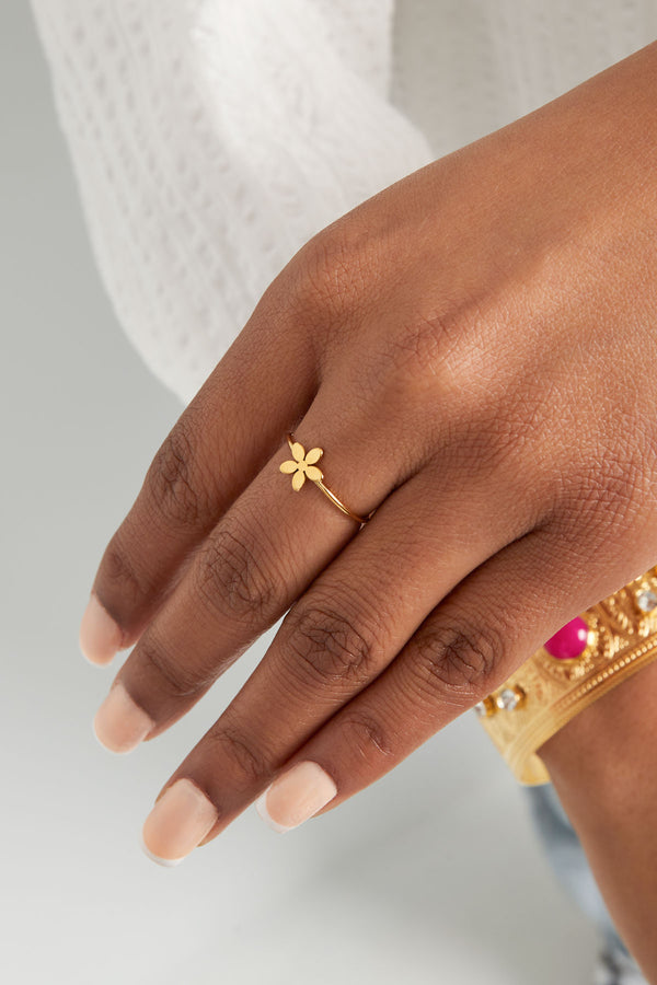 Basic solid color ring with flower Gold