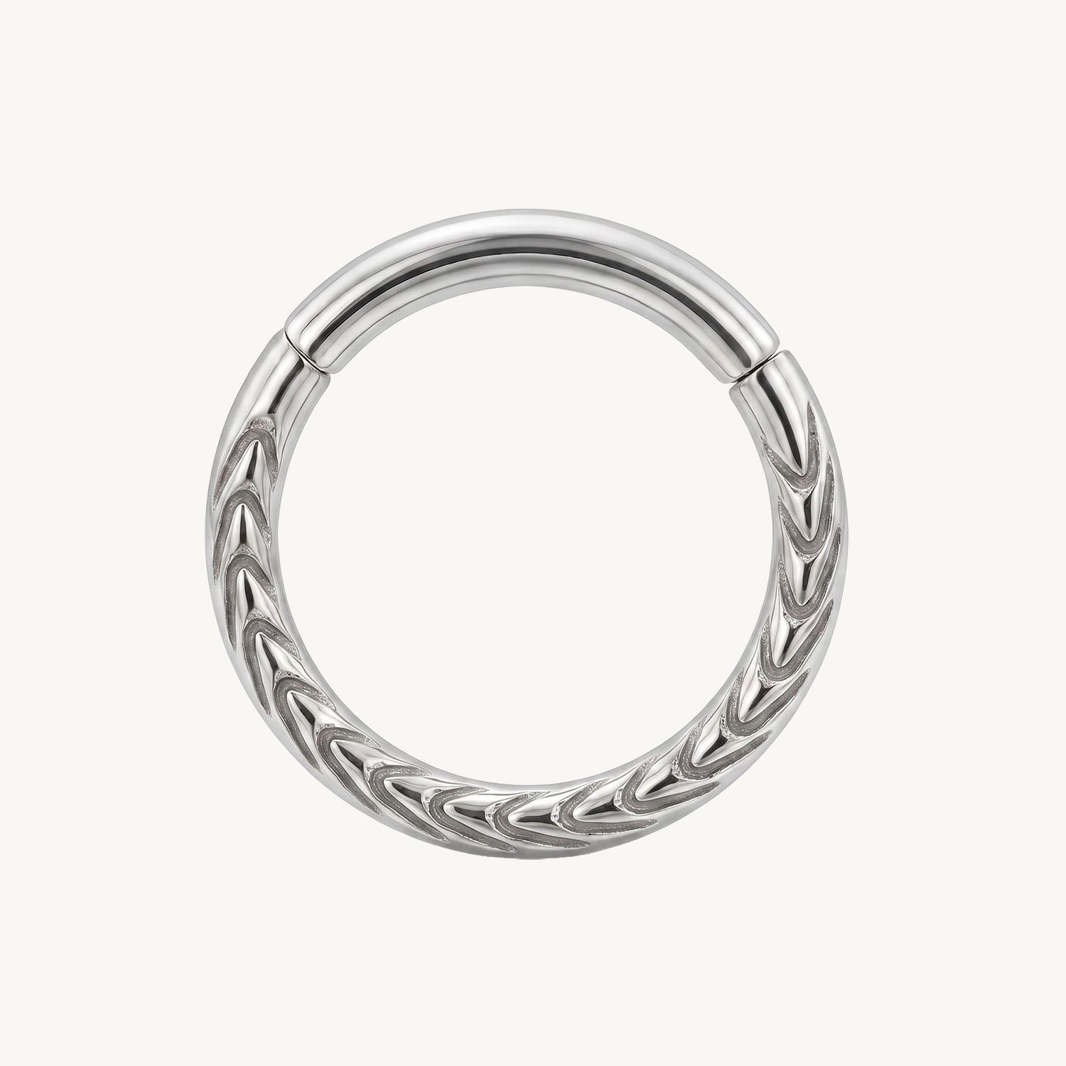 Twisted ring
