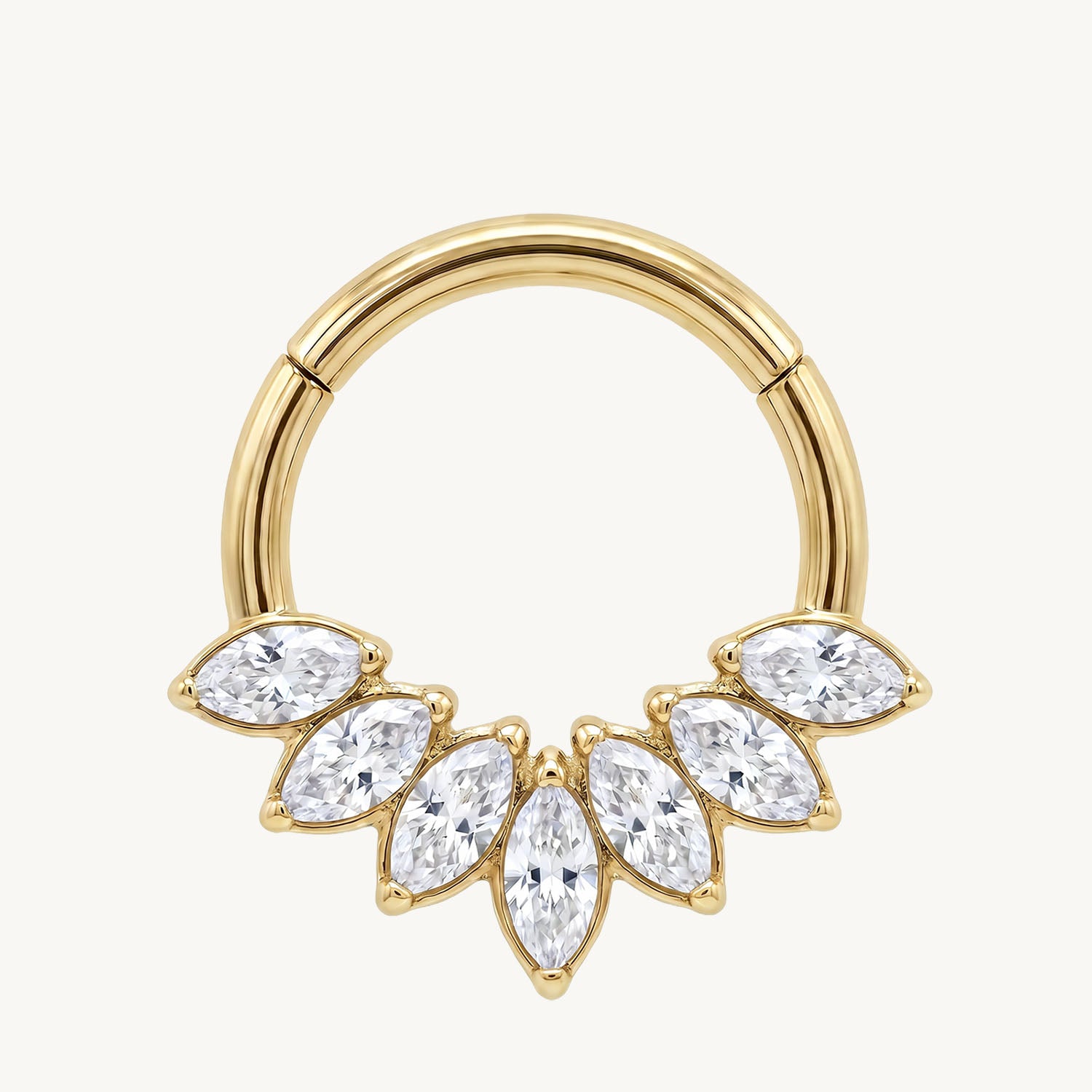 Queen chain gold