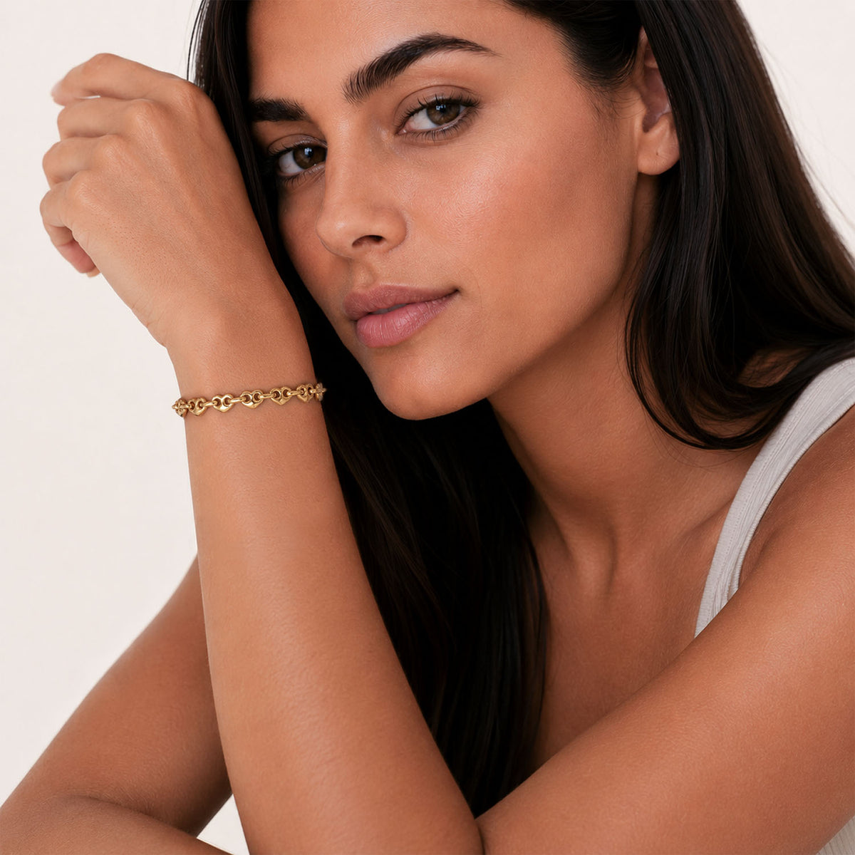 Chunky oval bracelet gold