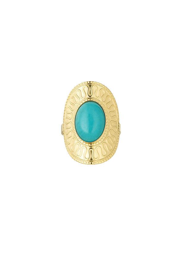 Oval ring with green stone - Gold color