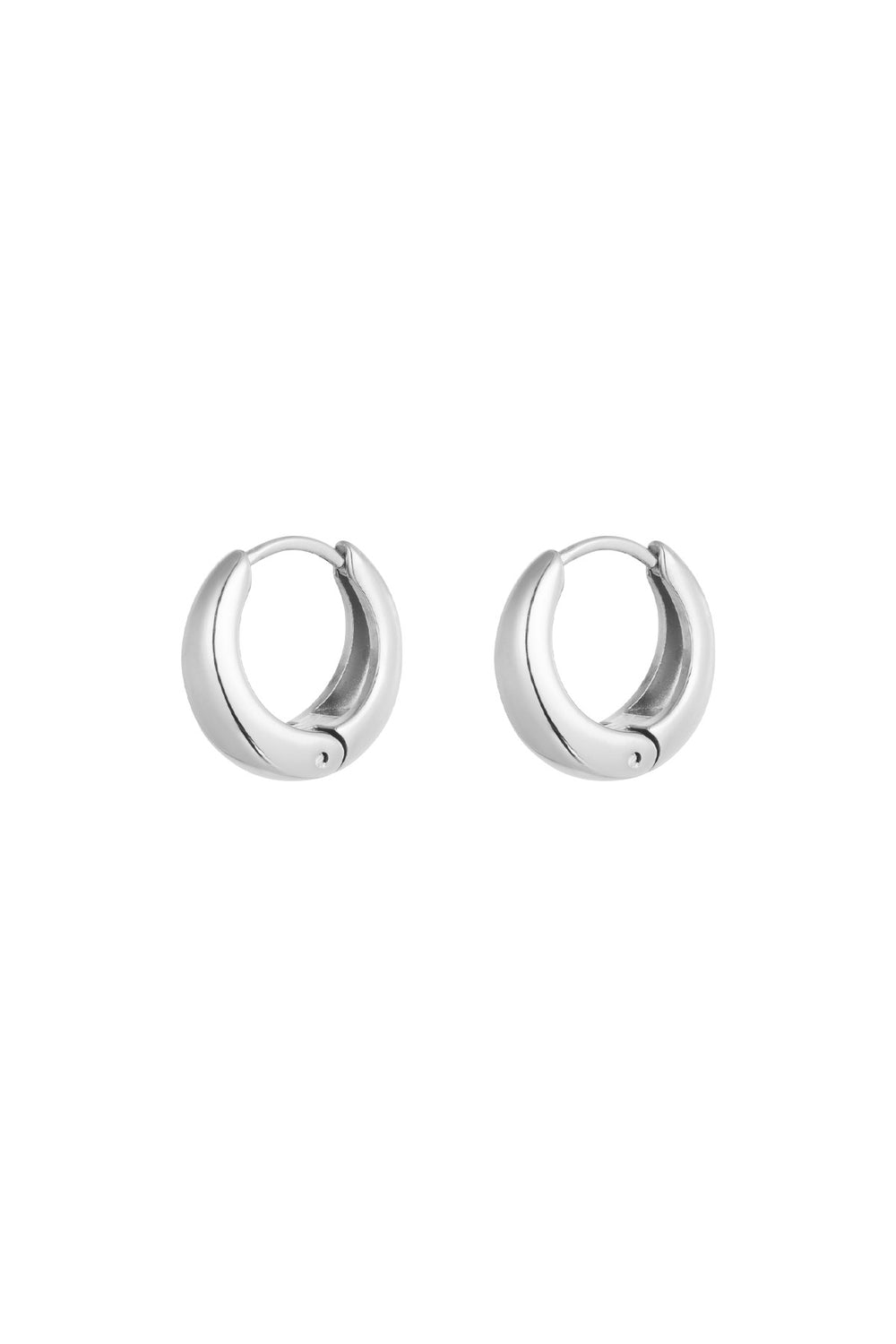 Medium basic hoop earrings Silver