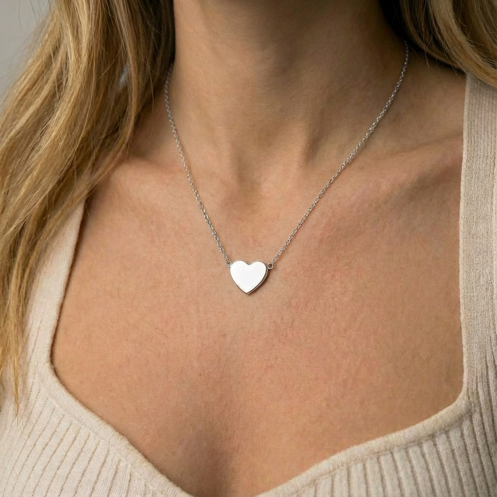 Amour Heart necklace